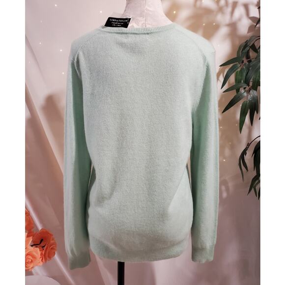 Lord & Taylor NWT Womens 100% Cashmere V-Neck Pullover Sweater Sz XL Soft Green - Picture 3 of 10